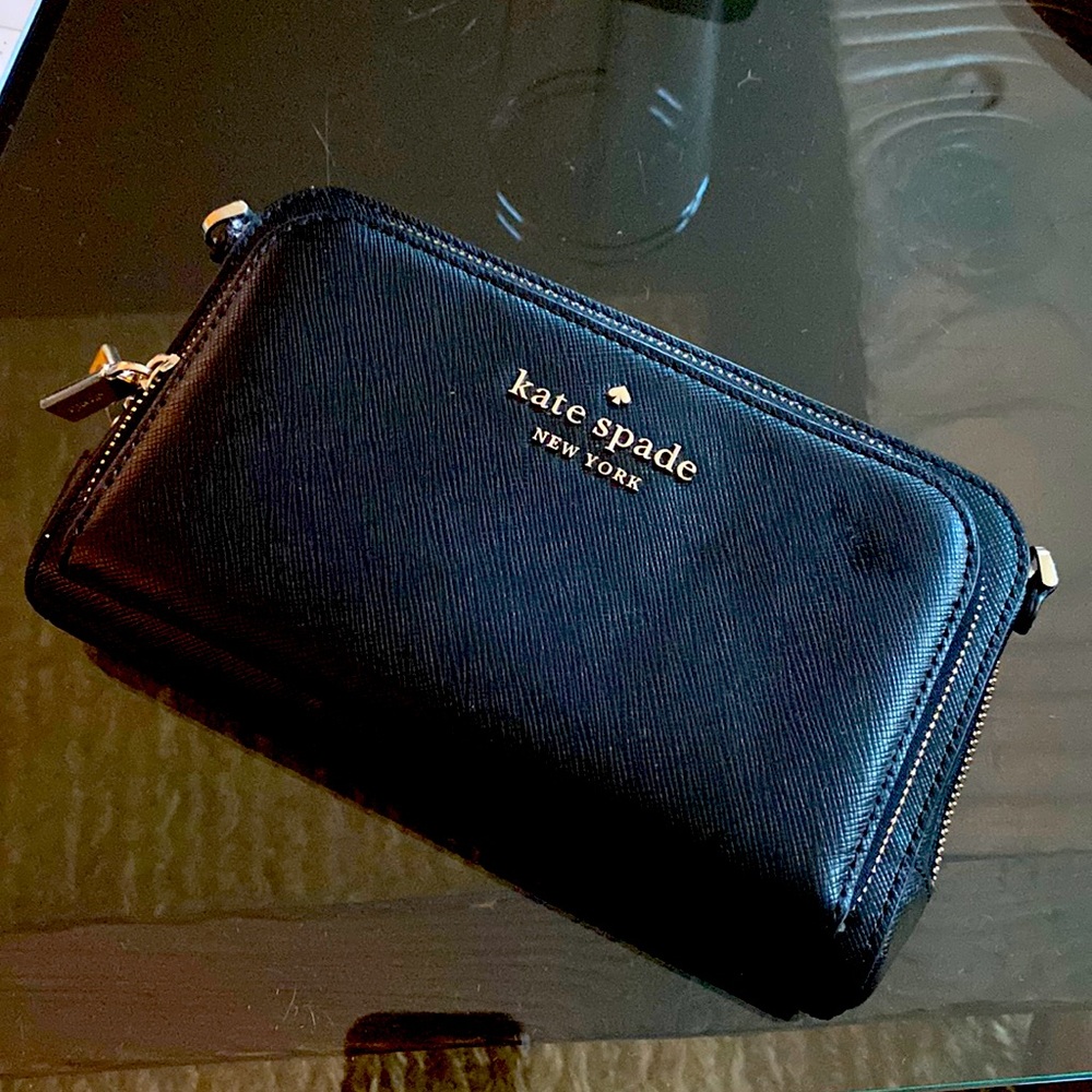 Kate spade staci wallet with strap